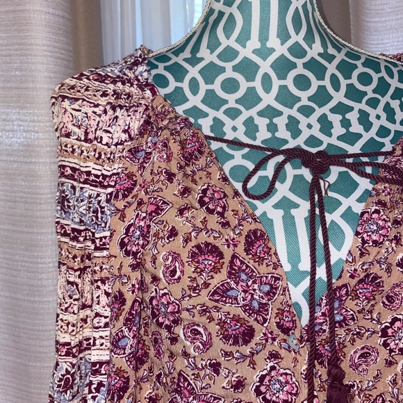 Billabong Floral Boho Peasant Top - Picture 11 of 15